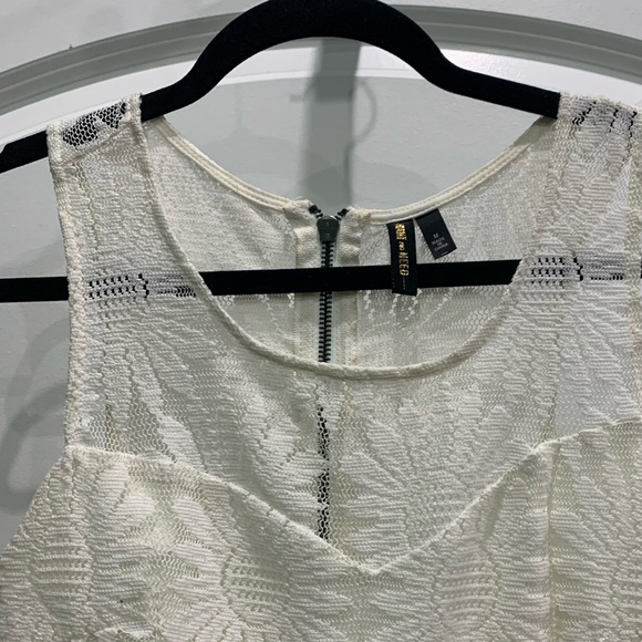 white lacy dress - Picture 5 of 6